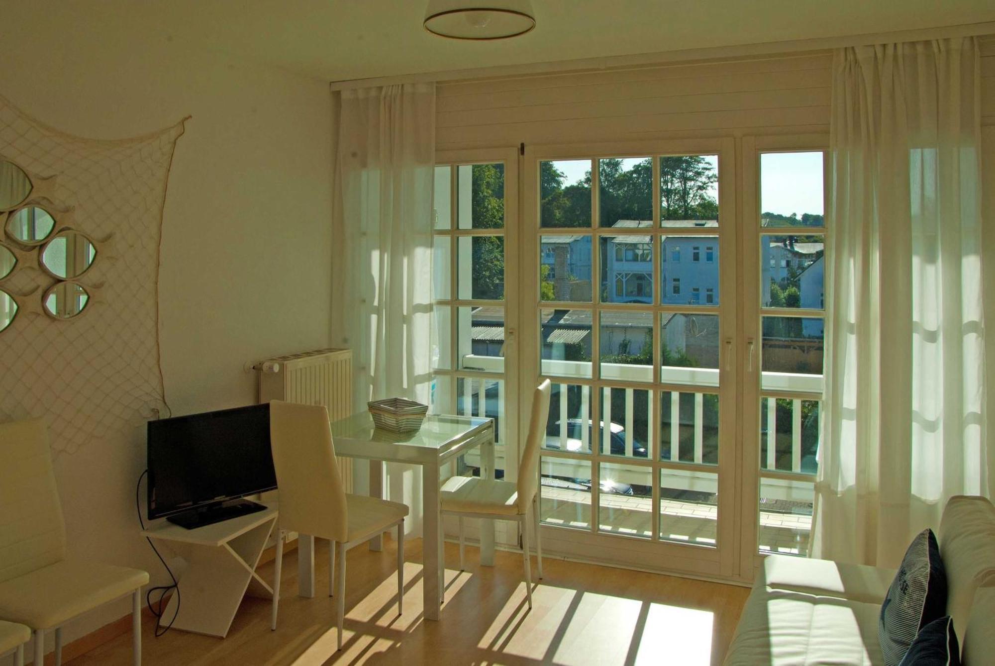Haus Baltic 12 Mit Balkon - Zentrale Lage Im Ostseebad Sellin Екстер'єр фото